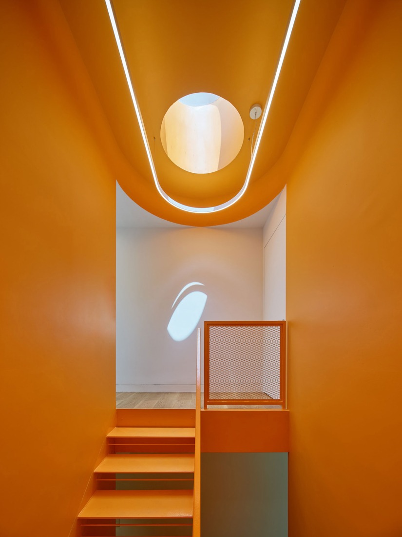 Casa del río por WORKac. Fotografía de Bruce Damonte.