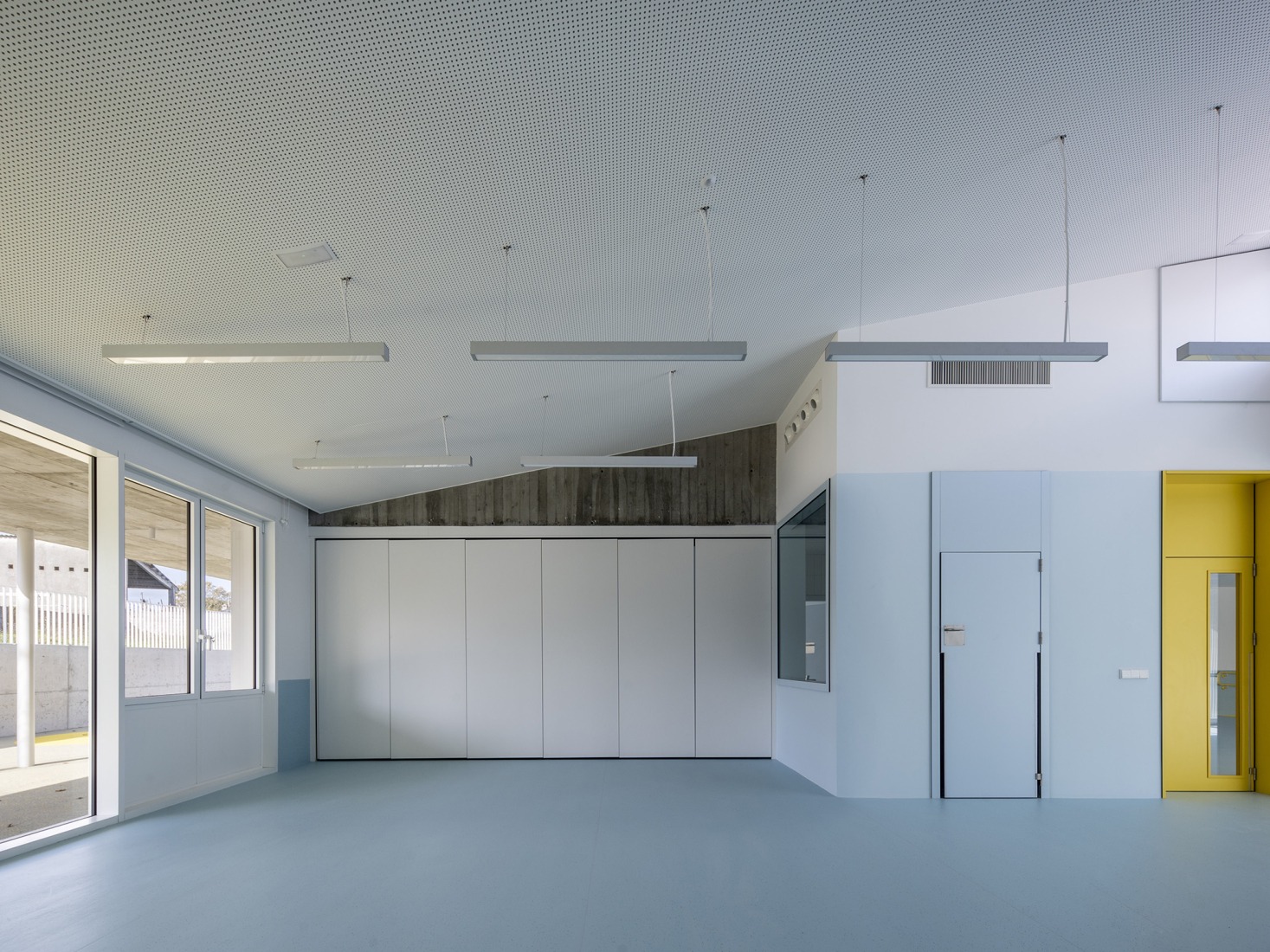 CPI As Mirandas nursery school by 16uno arquitectos. Photograph by Héctor Santos-Díez.