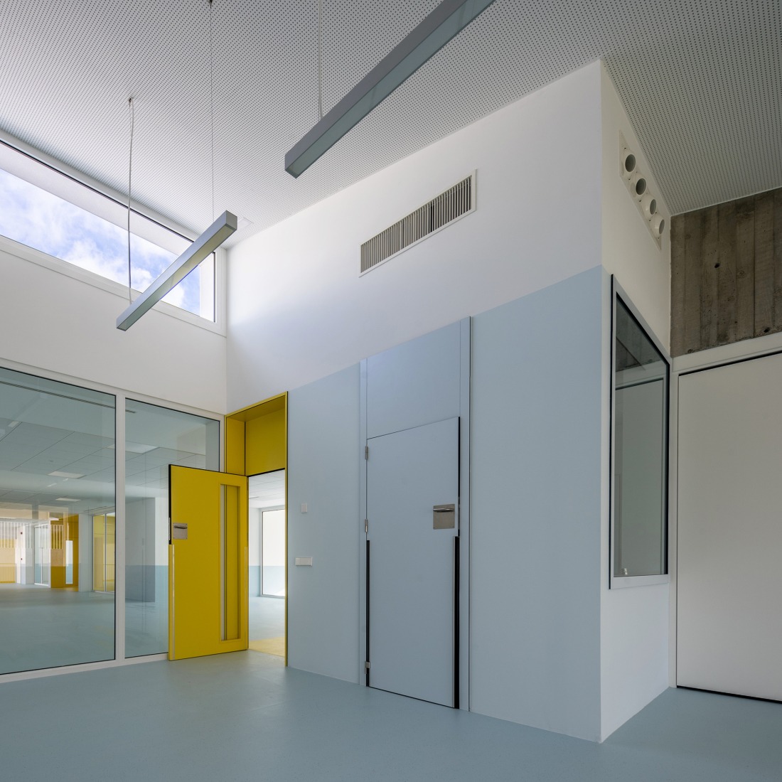 CPI As Mirandas nursery school by 16uno arquitectos. Photograph by Héctor Santos-Díez.