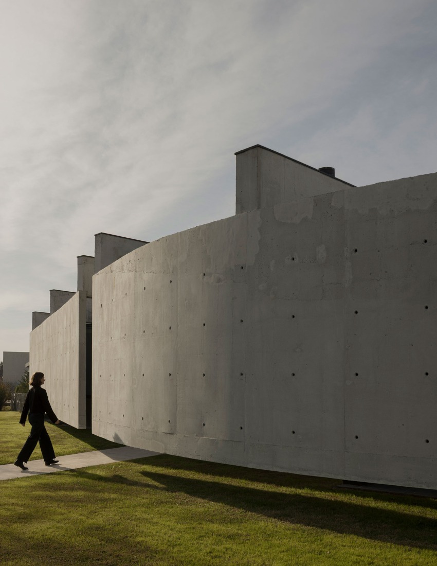 Alba II por ADEMÁS Arquitectura. Fotografía por Federico Cairoli.