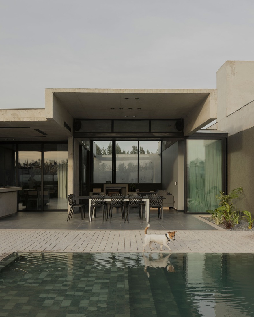 Alba II por ADEMÁS Arquitectura. Fotografía por Federico Cairoli.