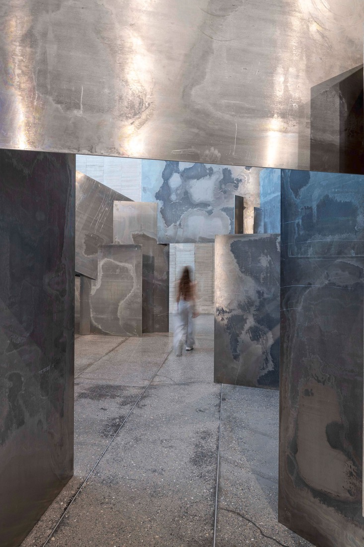 Ana Laura Aláez. "Pabellón de escultura," 2008. MUSAC Collection.