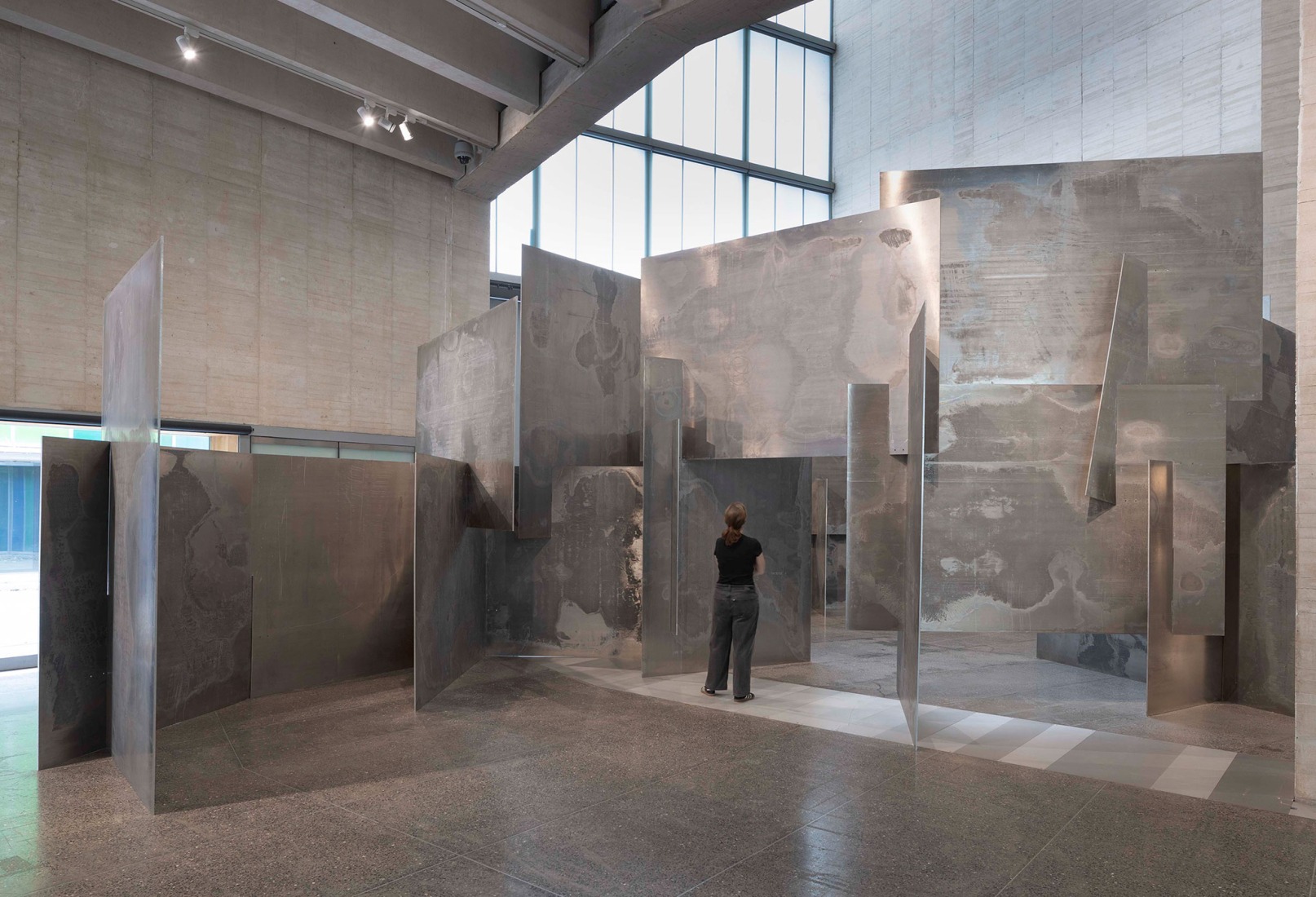 Ana Laura Aláez. "Pabellón de escultura," 2008. MUSAC Collection.