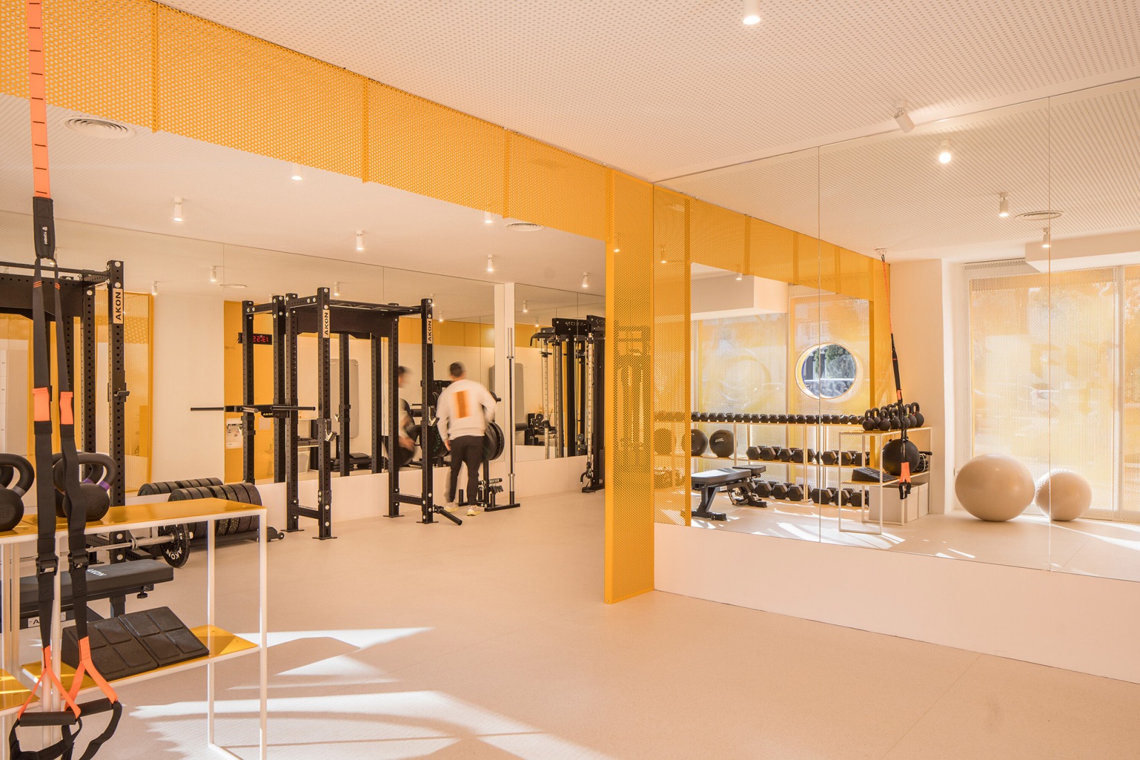 Moof Fitness Studio por Canobardin. Fotografía por Imagen Subliminal.
