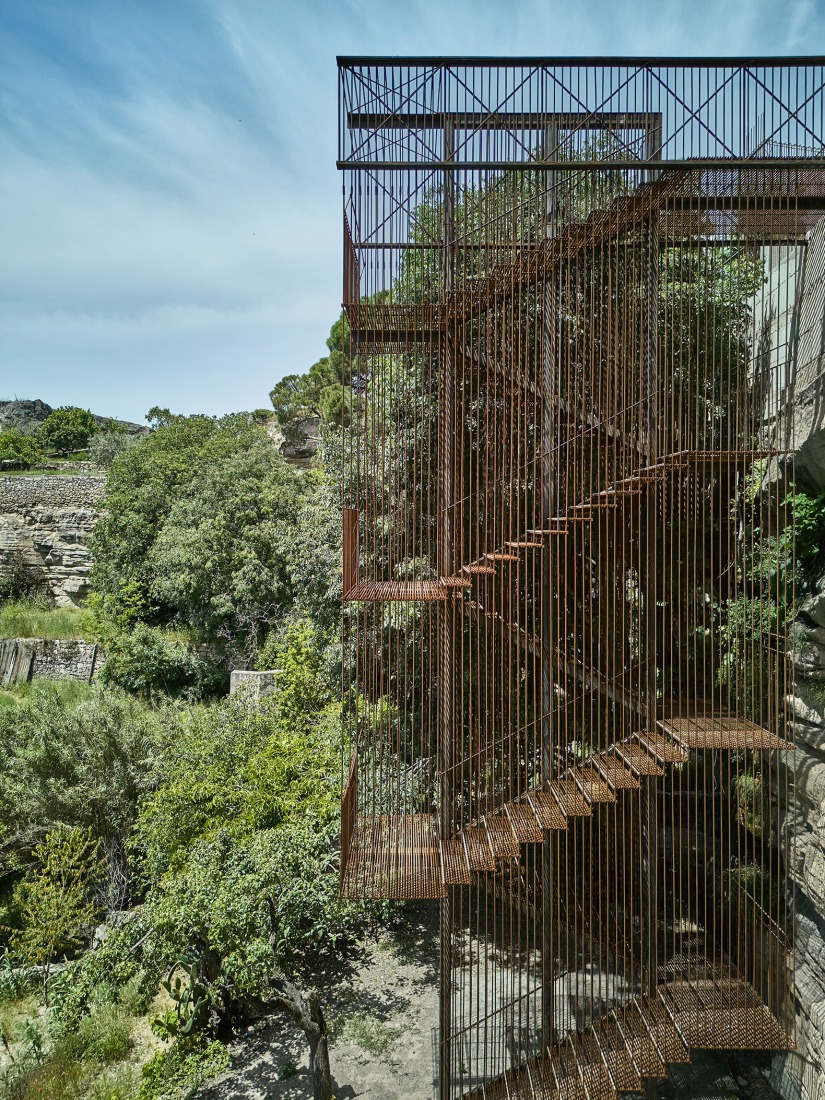 Landscape staircase in la Vall del Paradís by Comas-Pont arquitectes. Photograph by Adrià Goula.