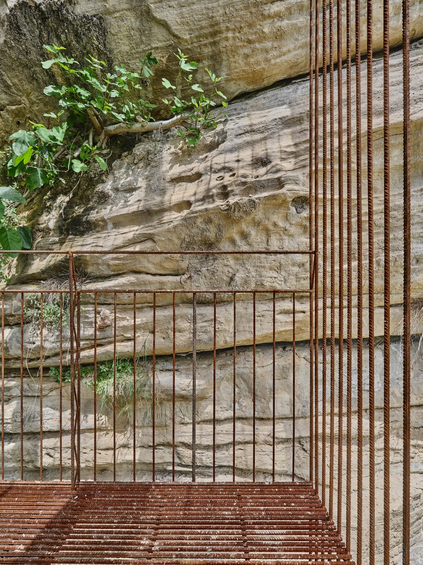 Landscape staircase in la Vall del Paradís by Comas-Pont arquitectes. Photograph by Adrià Goula.