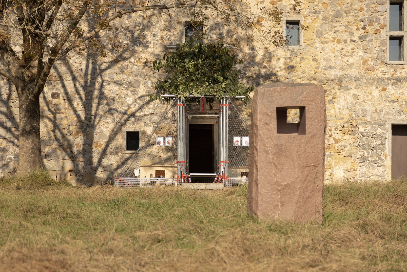 Instalación «LIMINA» por Garbizu Collar Architecture + KRI. Fotografía por Alex Abril