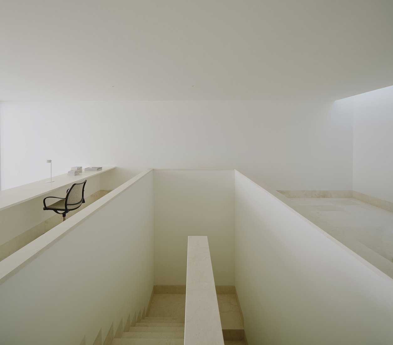 Casa Nido by Iterare arquitectos. Photograph by David Zarzoso.
