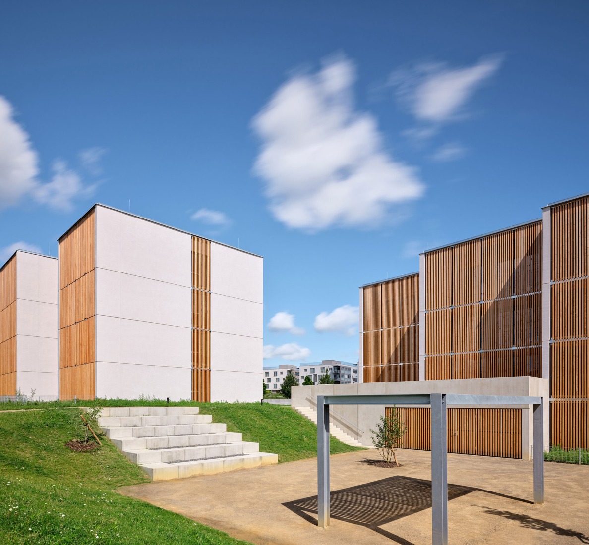 Viviendas de Madera Žďár por Kuba & Pilař architekti. Fotografía por BoysPlayNice.