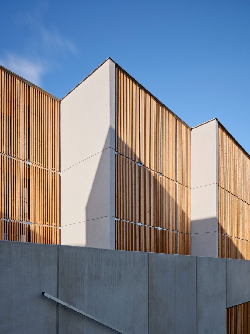 Viviendas de Madera Žďár por Kuba & Pilař architekti. Fotografía por BoysPlayNice.