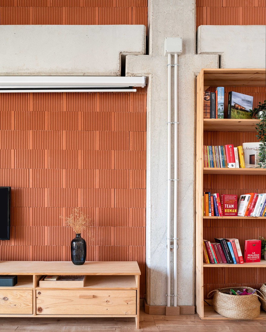 Casa Arlo por Luis Royon Barea + Andreu Arévalo Llàcer. Fotografía por Lluís Bort