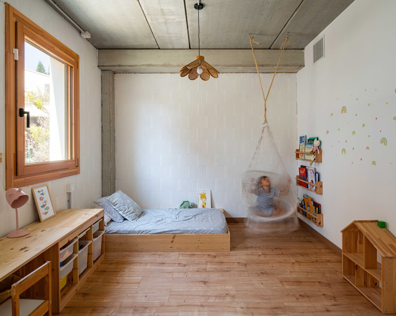 Casa Arlo por Luis Royon Barea + Andreu Arévalo Llàcer. Fotografía por Lluís Bort