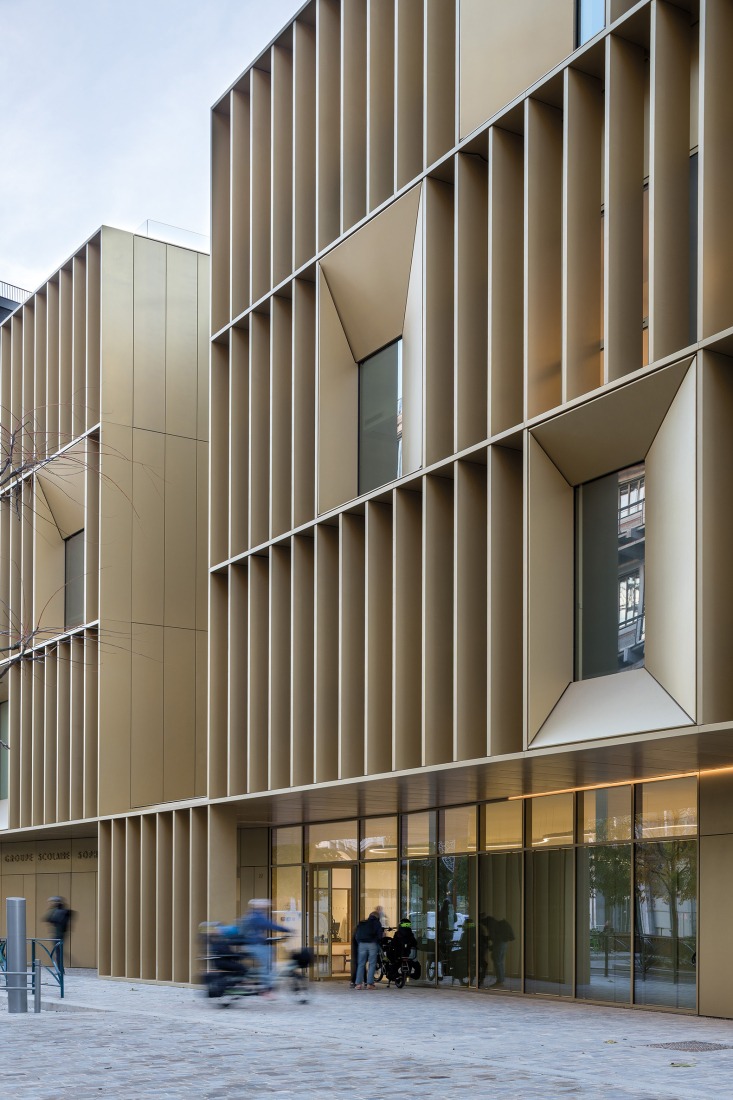 School complex Sophie Germain by Marjan Hessamfar and Joe Vérons. Photograph by Jean-François Tremege.