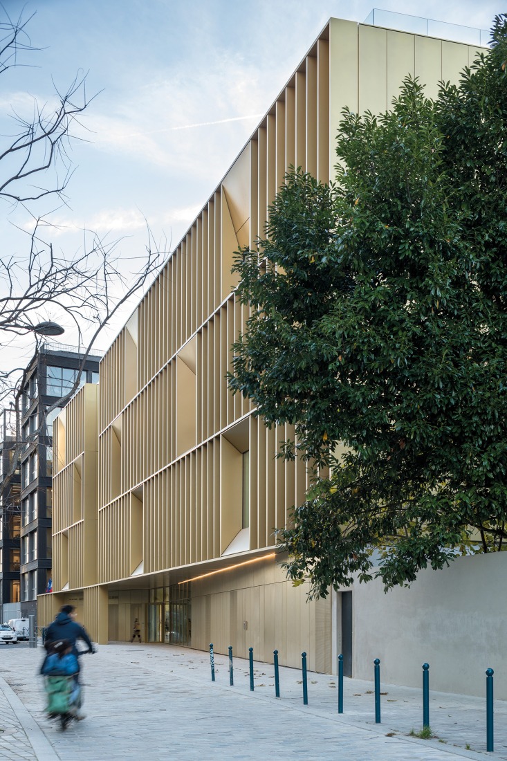 School complex Sophie Germain by Marjan Hessamfar and Joe Vérons. Photograph by Jean-François Tremege.
