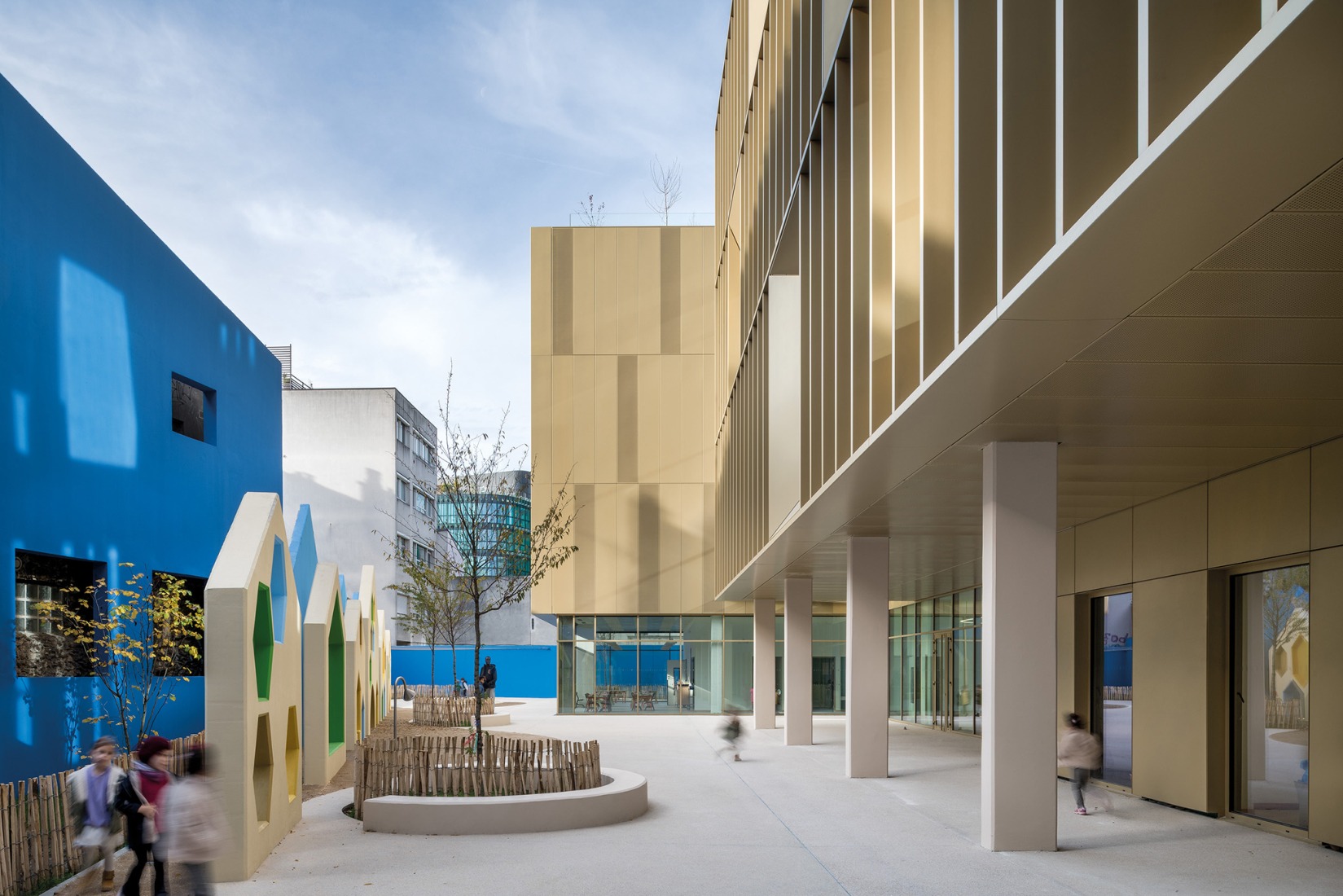 School complex Sophie Germain by Marjan Hessamfar and Joe Vérons. Photograph by Jean-François Tremege.