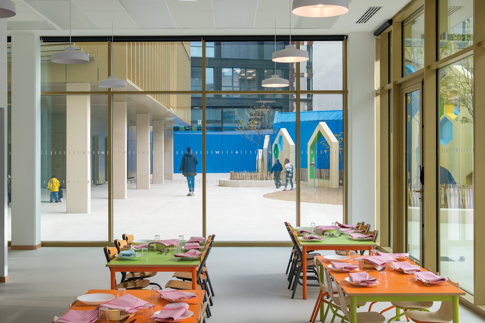 School complex Sophie Germain by Marjan Hessamfar and Joe Vérons. Photograph by Jean-François Tremege.