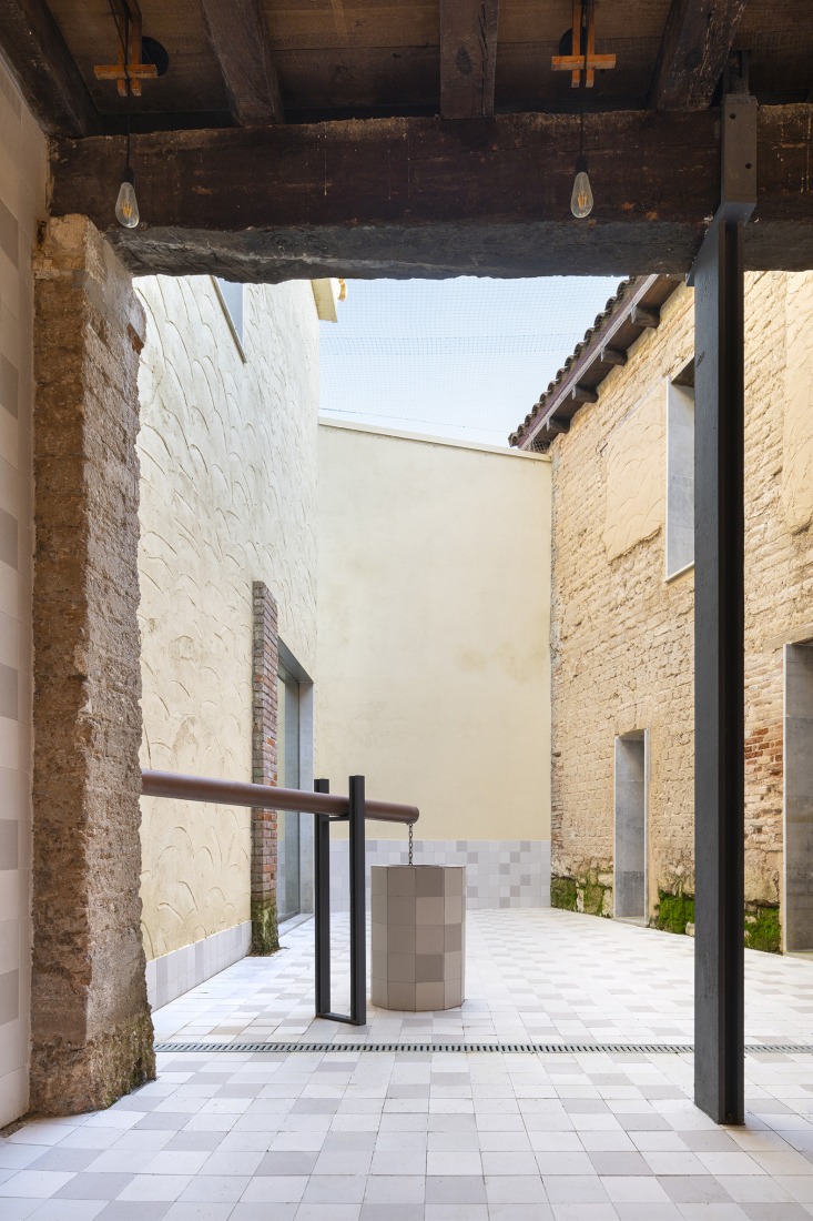 "Espacio Joven" by Óscar Miguel Ares. Photograph by Gabriel Gallegos Alonso.