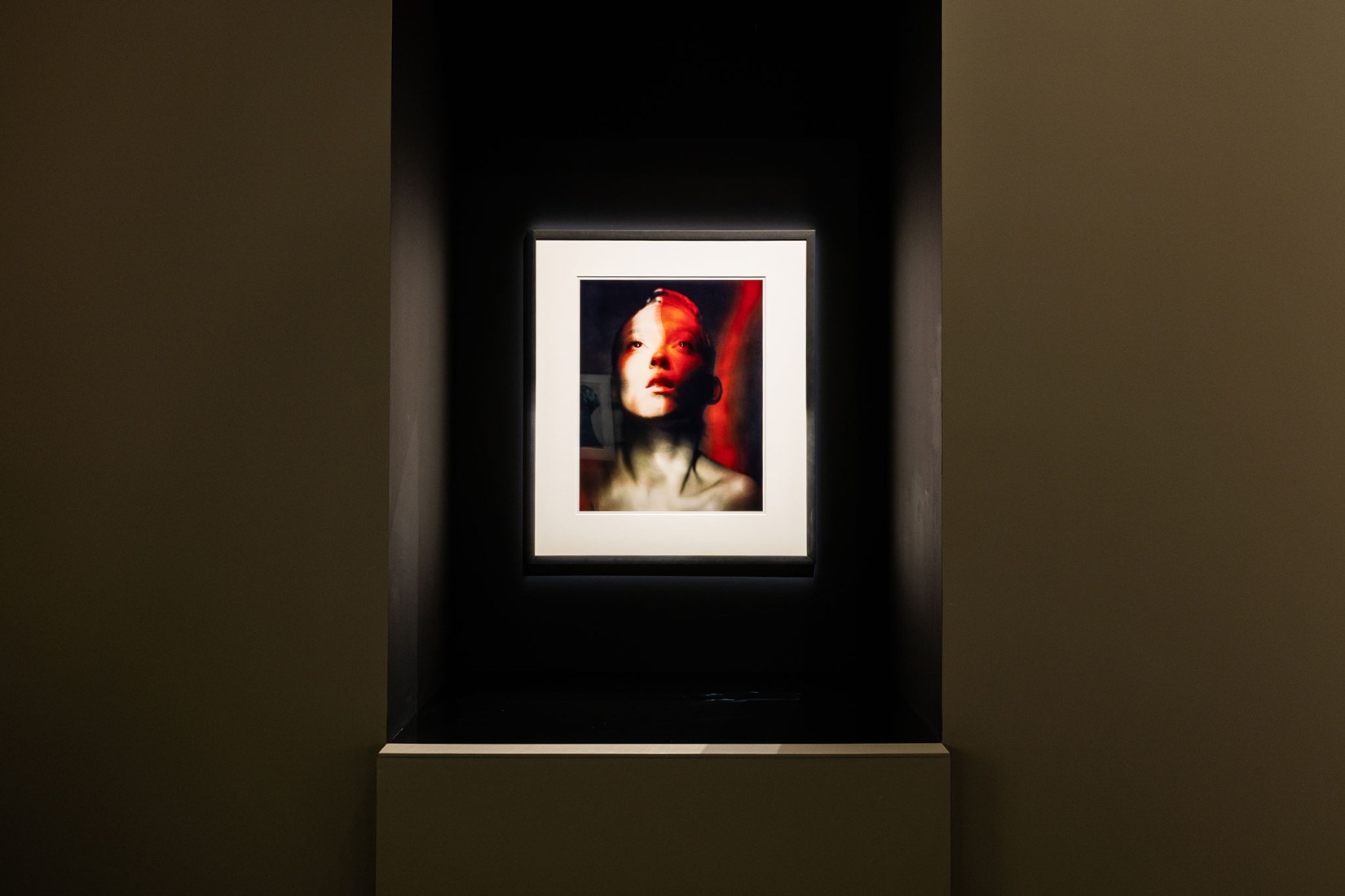 Exposición «Dudas» por Paolo Roversi en la Fundación MOP. Fotografía por la Fundación MOP.