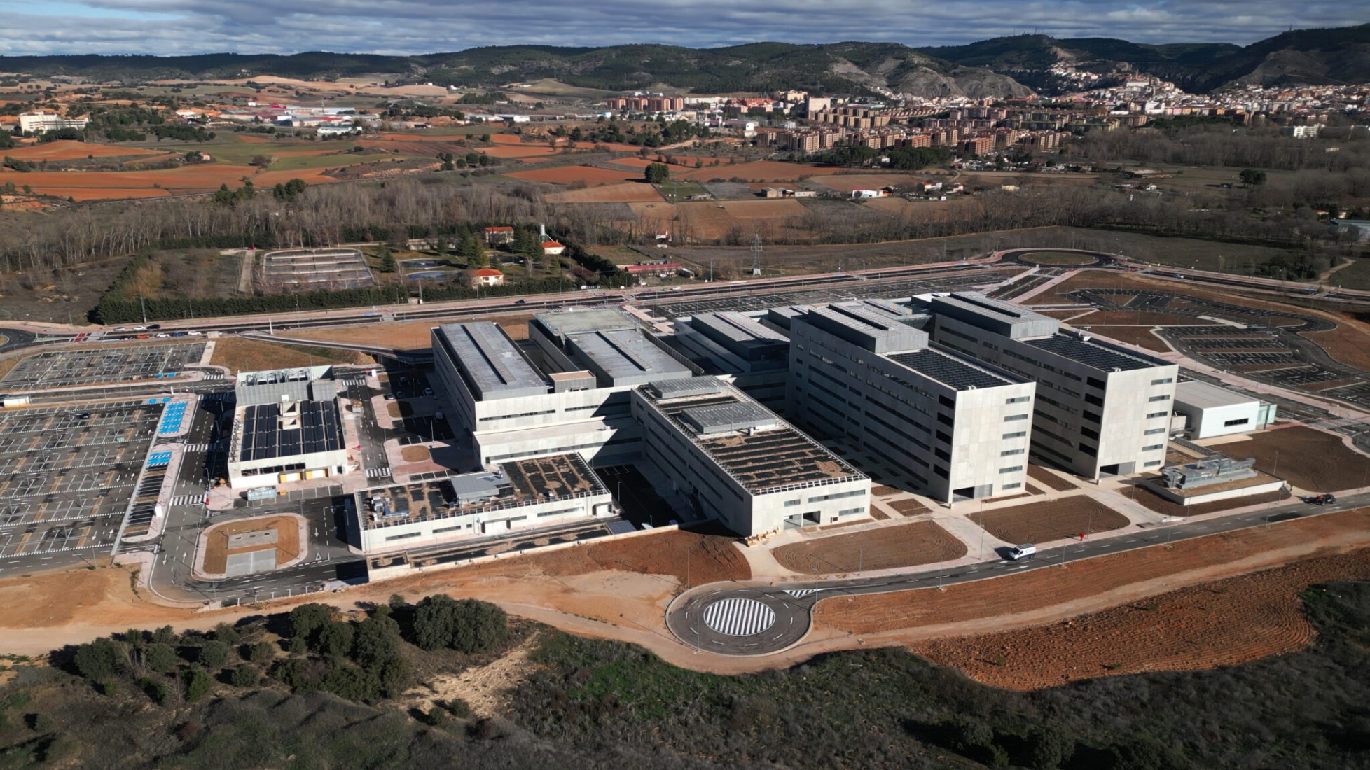 New University Hospital of Cuenca by Gádor de Carvajal, Juan Casariego, Fernando Cruz. Photograph by Luis Asín.
