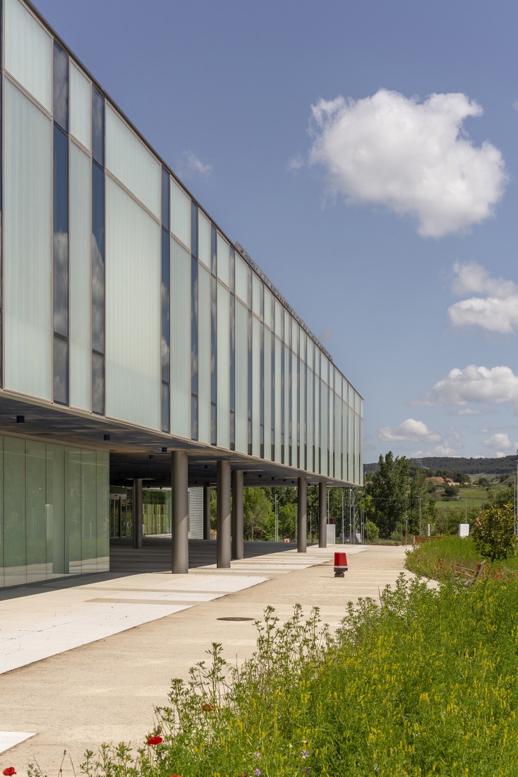 New University Hospital of Cuenca by Gádor de Carvajal, Juan Casariego, Fernando Cruz. Photograph by Luis Asín.