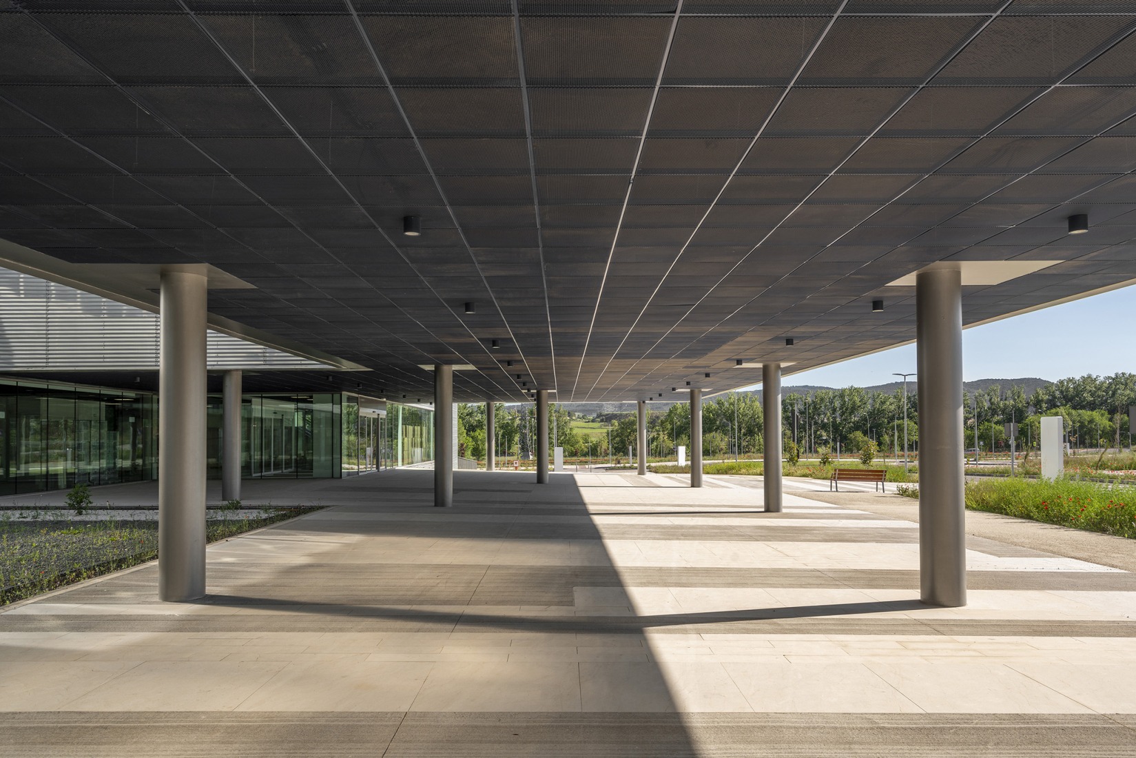New University Hospital of Cuenca by Gádor de Carvajal, Juan Casariego, Fernando Cruz. Photograph by Luis Asín.