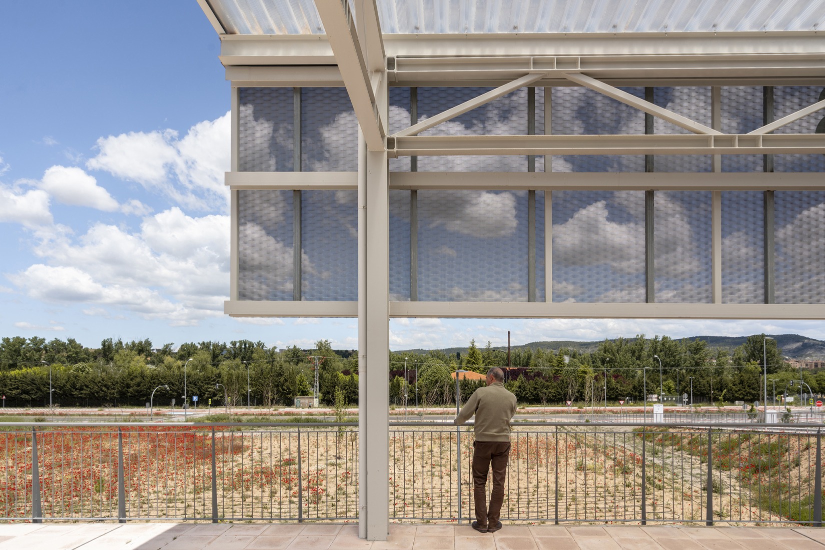 New University Hospital of Cuenca by Gádor de Carvajal, Juan Casariego, Fernando Cruz. Photograph by Luis Asín.