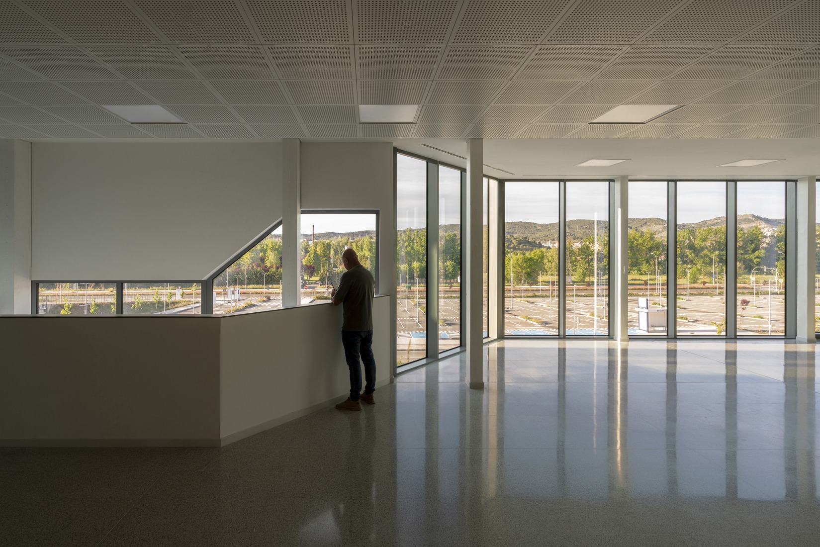 New University Hospital of Cuenca by Gádor de Carvajal, Juan Casariego, Fernando Cruz. Photograph by Luis Asín.