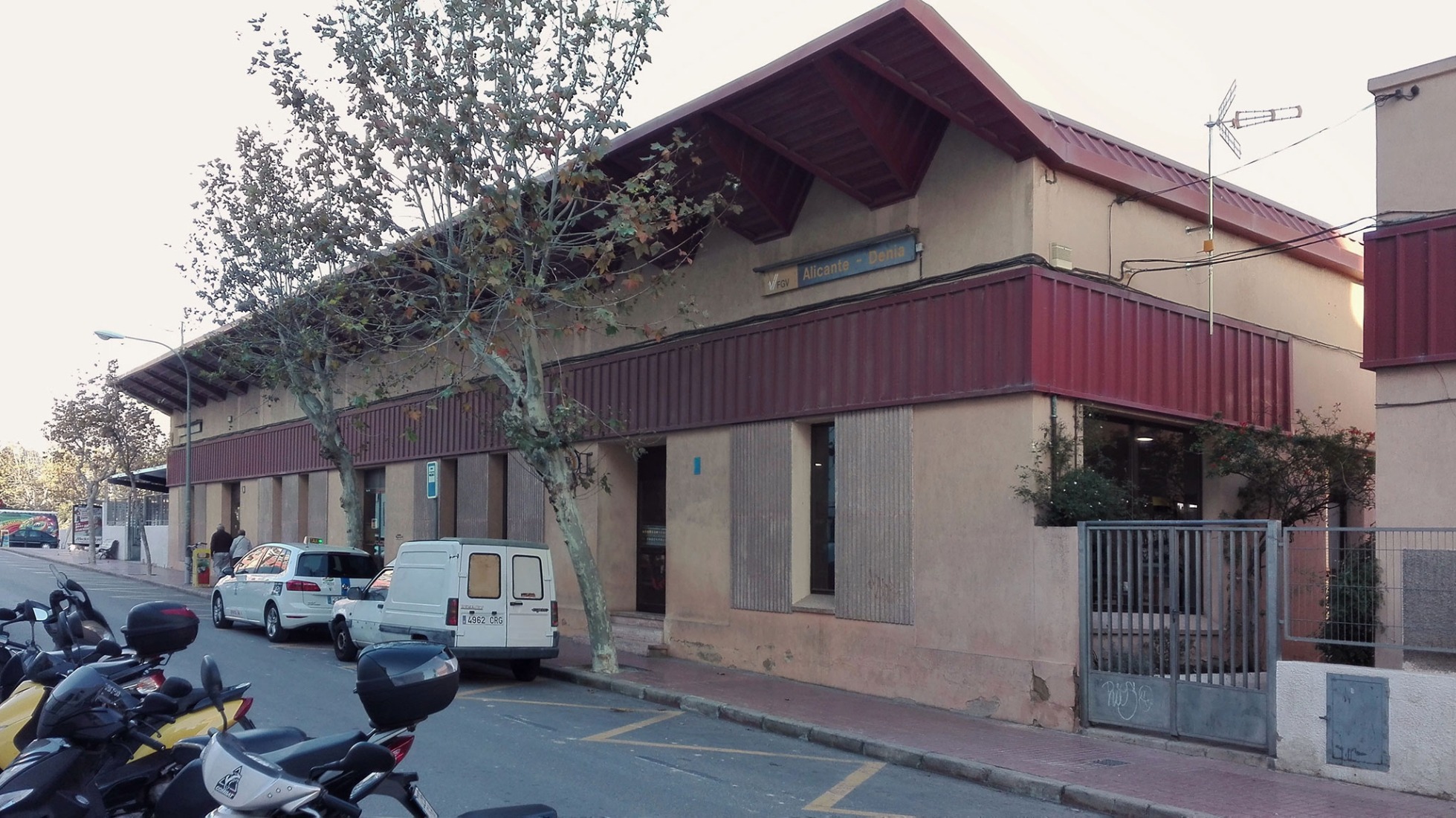 Estado previo. Estación de Benidorm por Hulot.