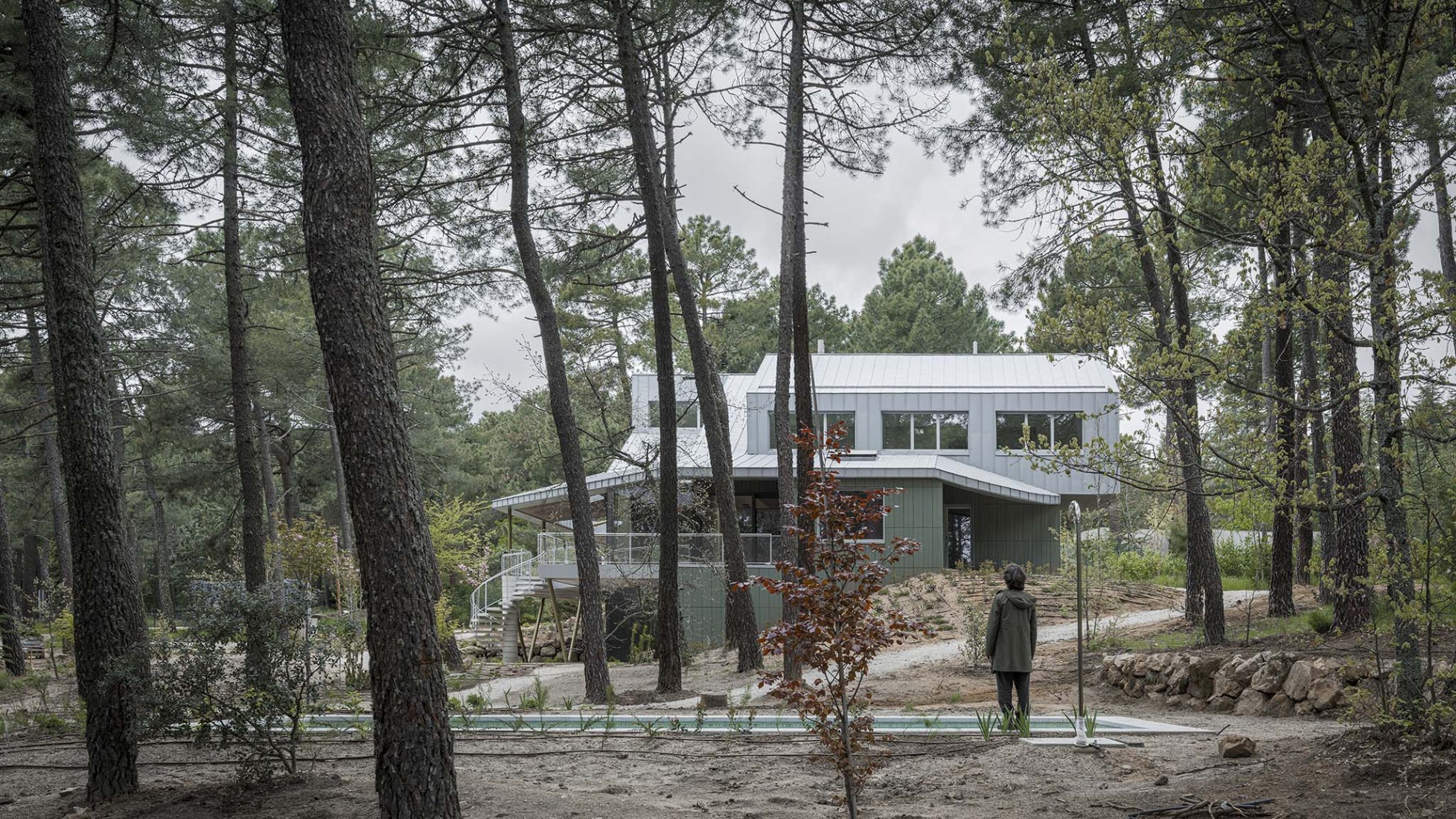 «Camp-Alliances. Untanking Housing» por Ignacio G. Galán, Álvaro M. Fidalgo, Arantza Ozaeta. Fotografía por Imagen Subliminal.