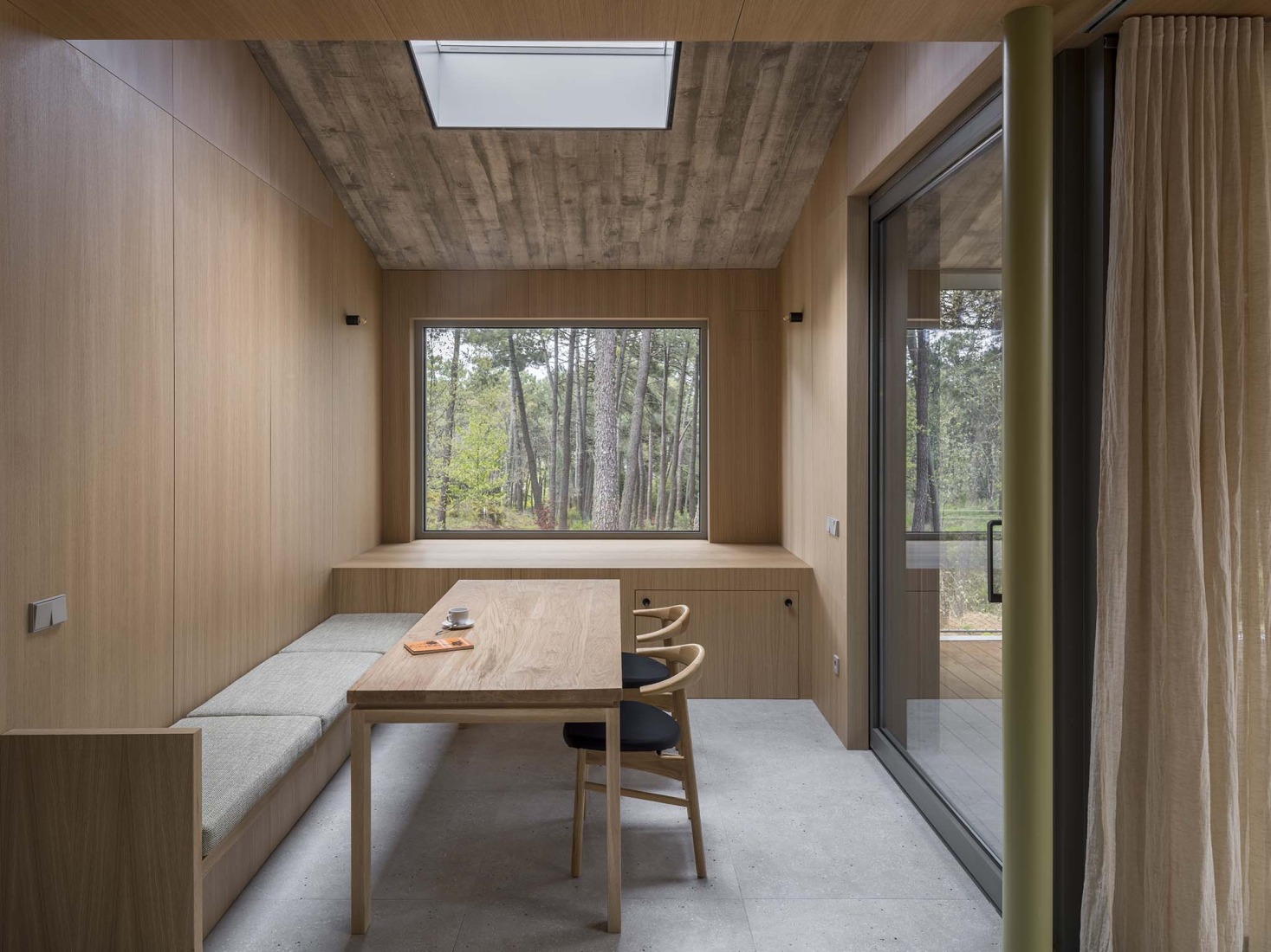 «Camp-Alliances. Untanking Housing» por Ignacio G. Galán, Álvaro M. Fidalgo, Arantza Ozaeta. Fotografía por Imagen Subliminal.