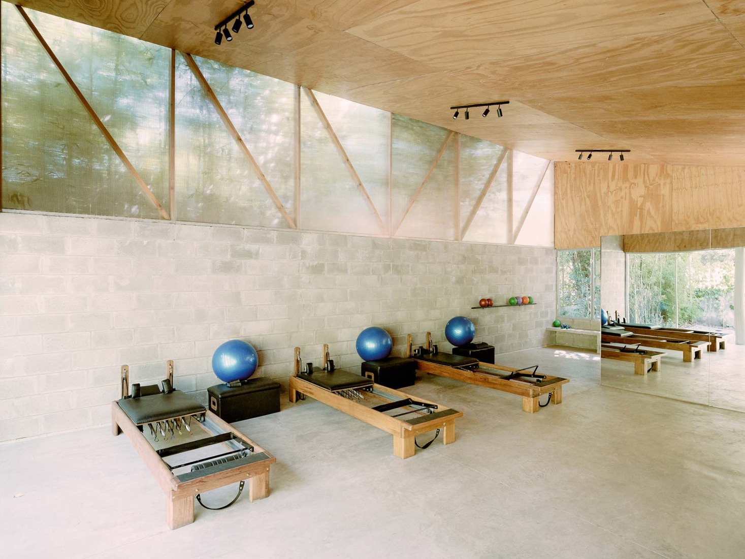 Pabellón de Pilates por Juan Bechini. Fotografía por Agustin Calvetti.