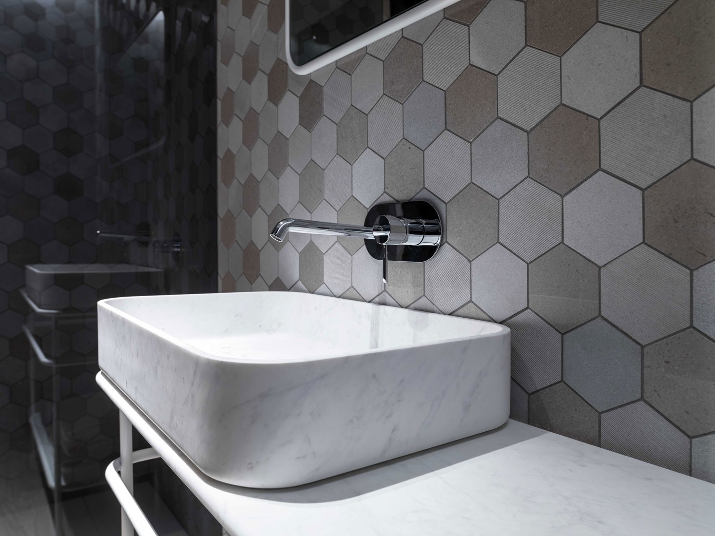 L'Antic Colonial mosaic, World Hexagon texture gray series. Vintage S Persian White.