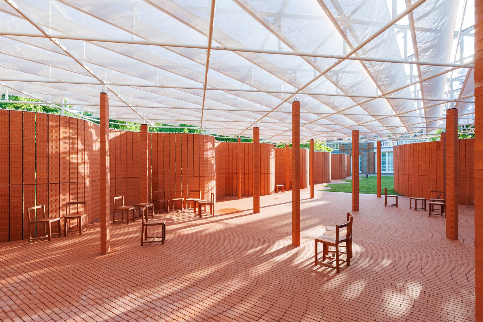 Interior view. Serpentine Pavilion 2026 a serpentine, designed by Isabel Abascal and Alessandro Arienzo, LANZA atelier. Photograph by Iwan Baan, Courtesy Serpentine.