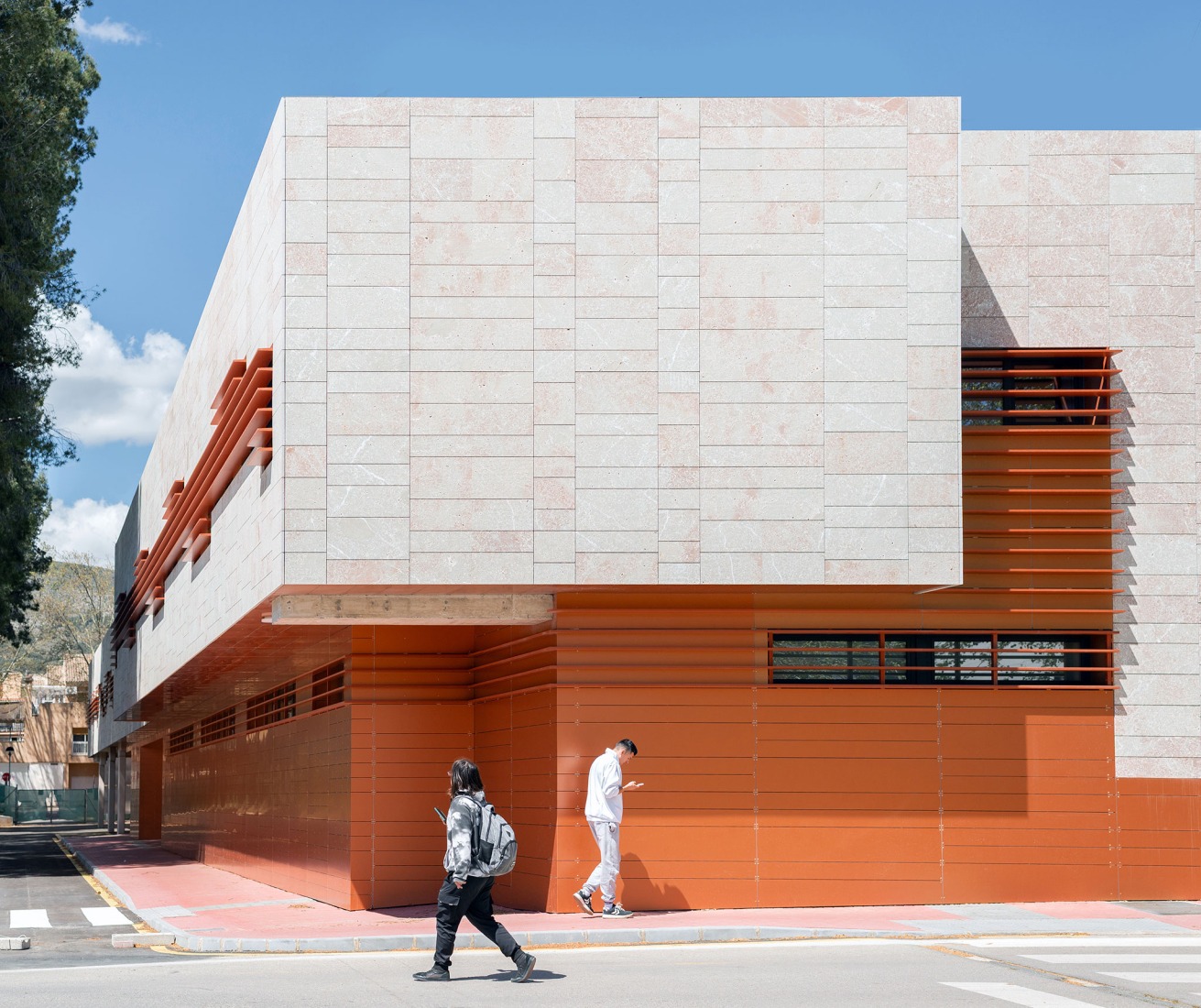 Northwest Regional Hospital Extension by lópez+aroca arquitectura. Photograph by Pedro Noguera.