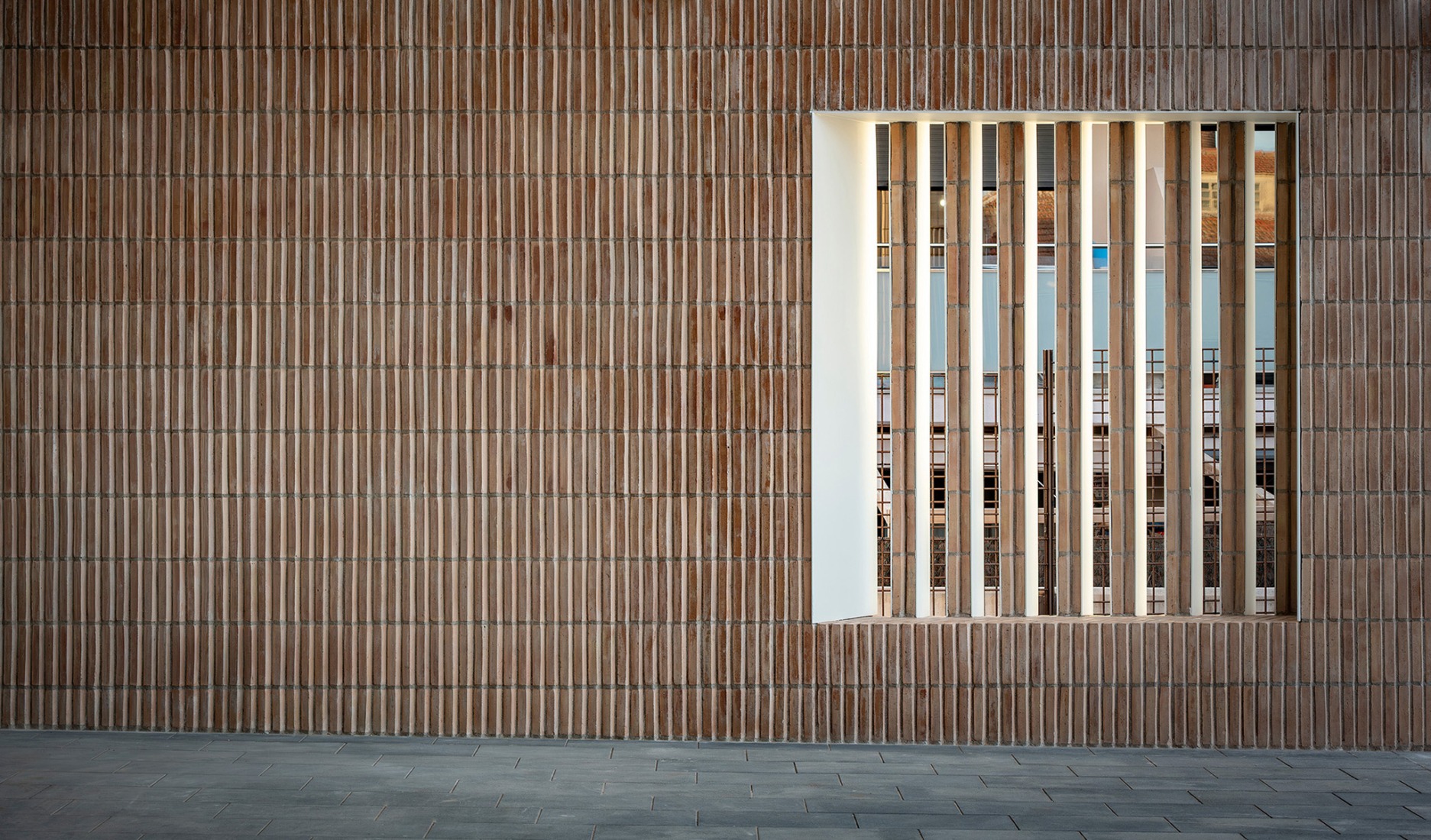 Multifunctional equipment for Can Comadran by Mestres Wåge Arquitectes. Photograph by José Hevia.