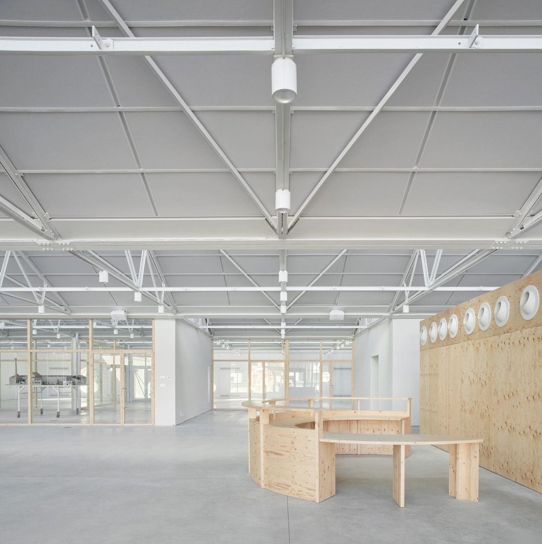 Multifunctional equipment for Can Comadran by Mestres Wåge Arquitectes. Photograph by José Hevia.