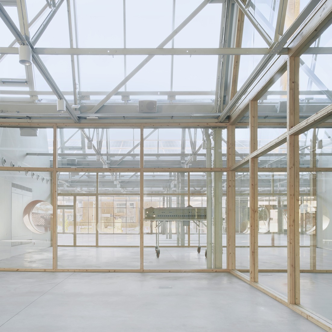 Multifunctional equipment for Can Comadran by Mestres Wåge Arquitectes. Photograph by José Hevia.