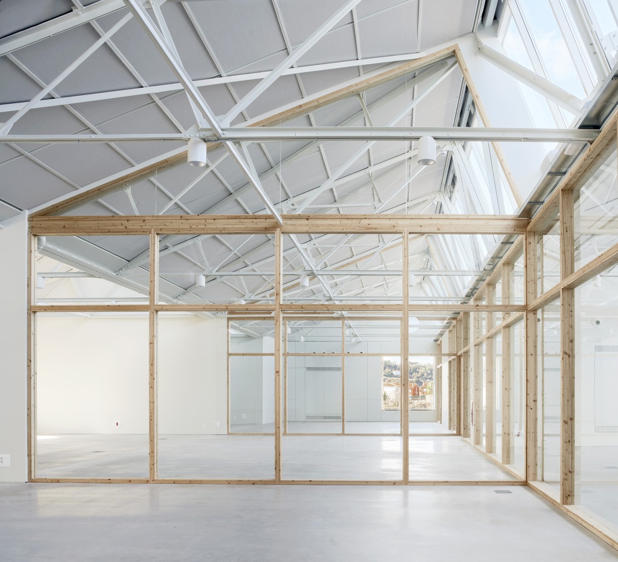 Multifunctional equipment for Can Comadran by Mestres Wåge Arquitectes. Photograph by José Hevia.