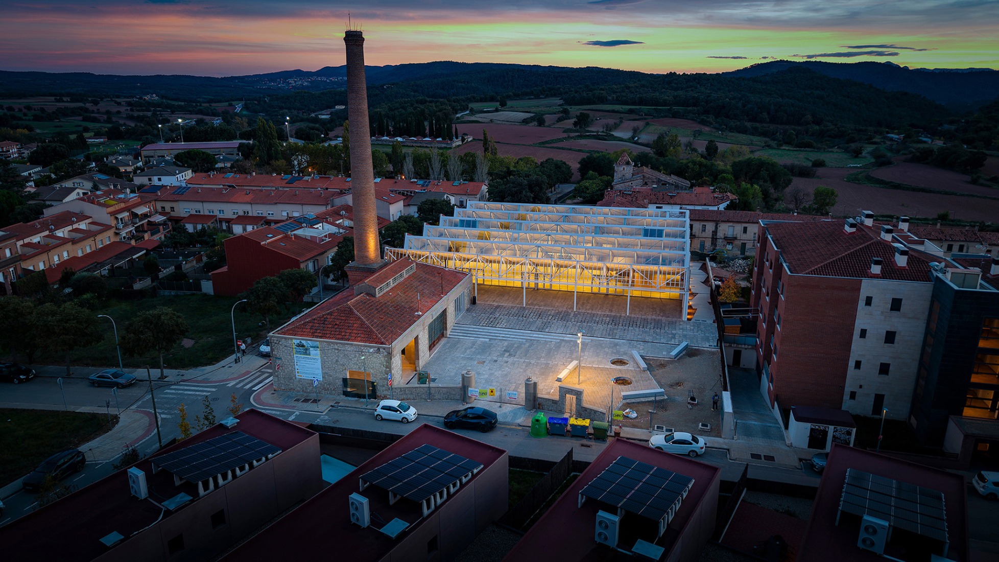 Multifunctional equipment for Can Comadran by Mestres Wåge Arquitectes. Photograph by José Hevia.