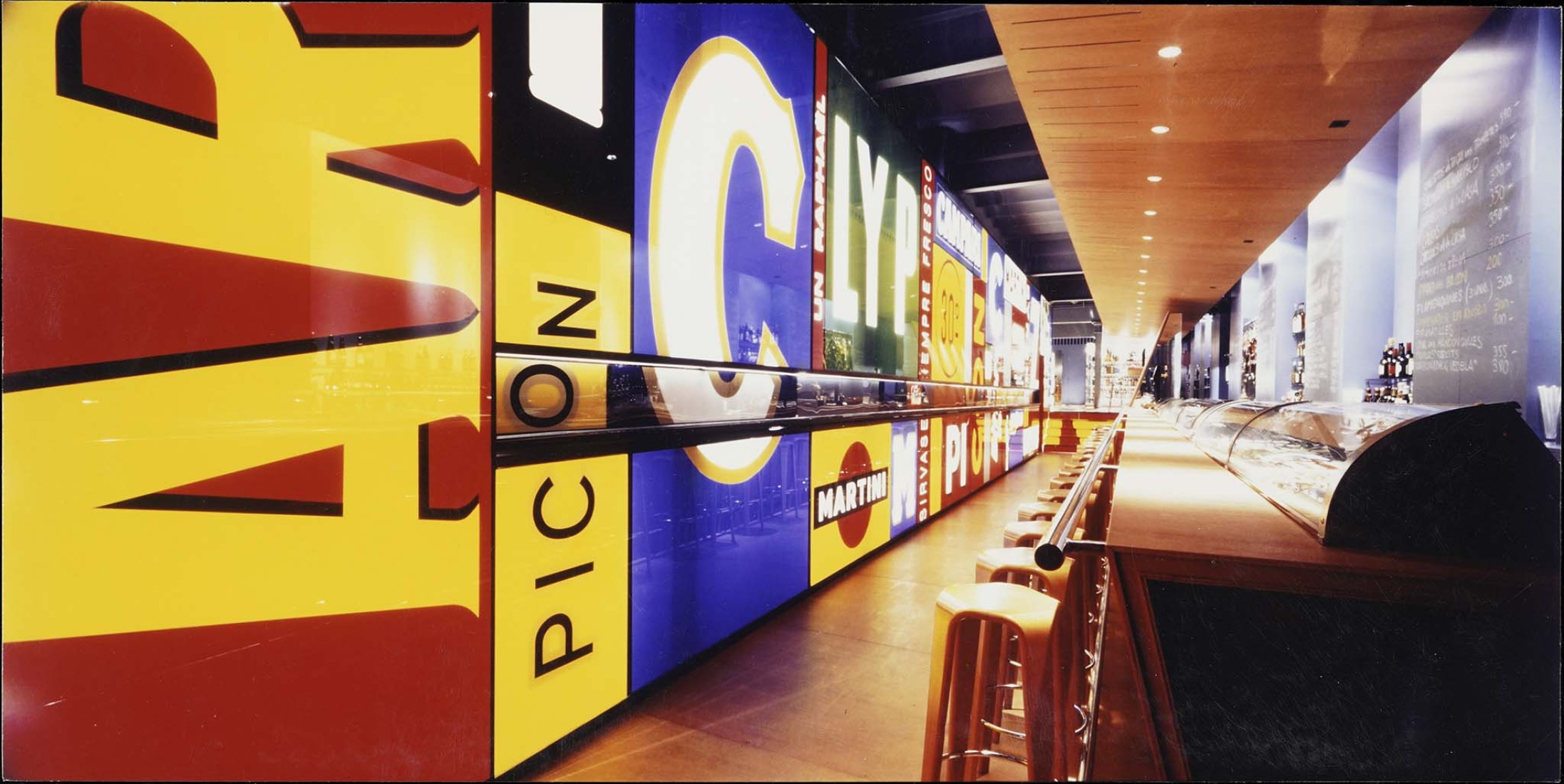 Premio FAD de interiorismo 1992. «Una arquitectura premiada. 125 años de premios» por Pau de Solà-Morales e Ignasi Bonet. Fotografía cortesía de ARQUIN-FAD.