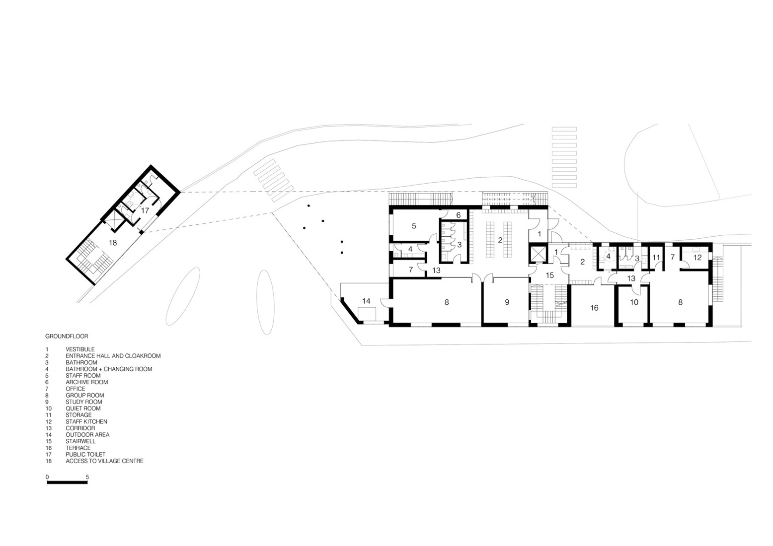 Plano de planta baja. Edificio multifuncional en Barbiano, por Roland Baldi Architects.