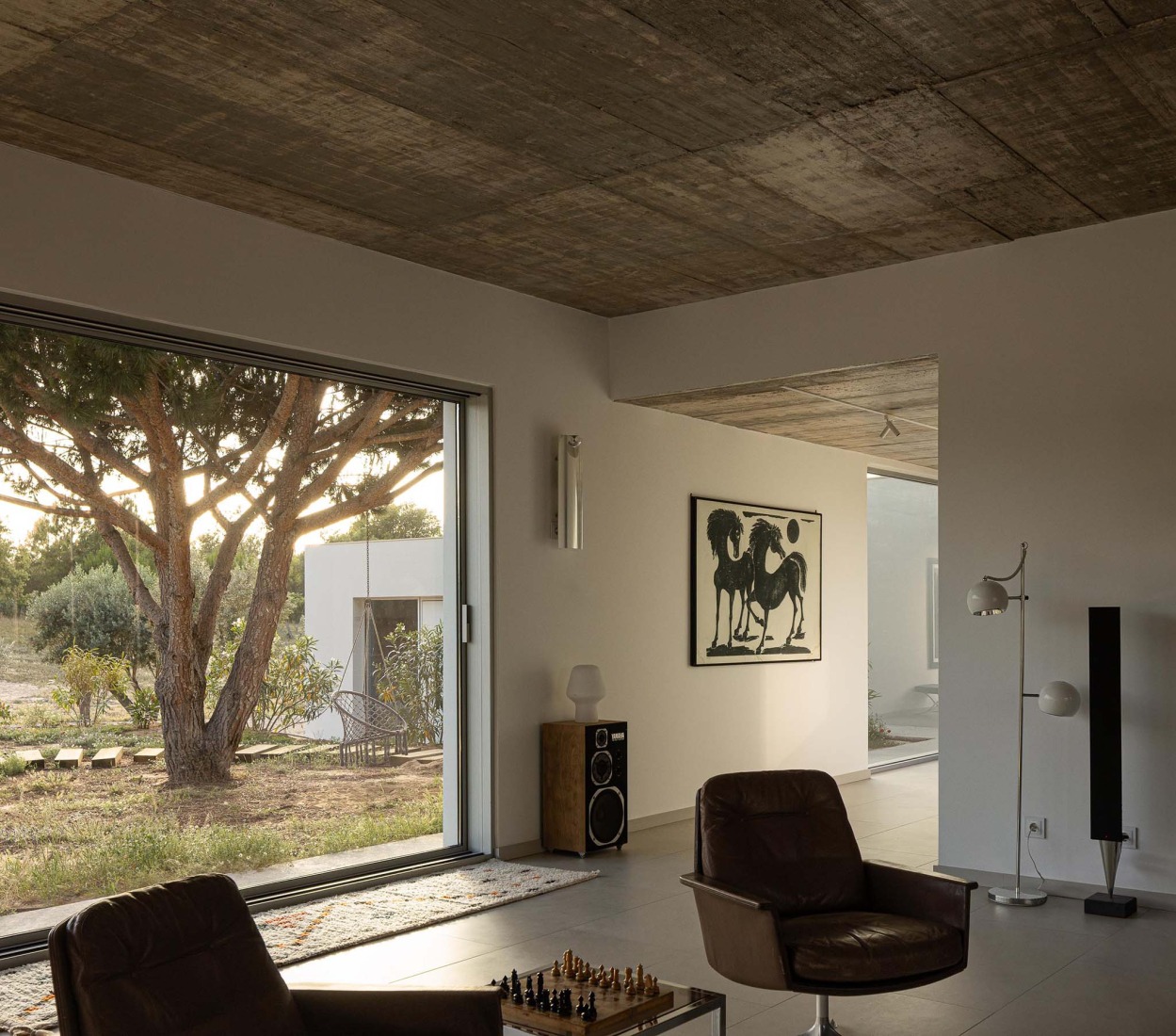 Casa M Ariane por Sabrab Architecture. Fotografía por Ivo Tavares Studio.