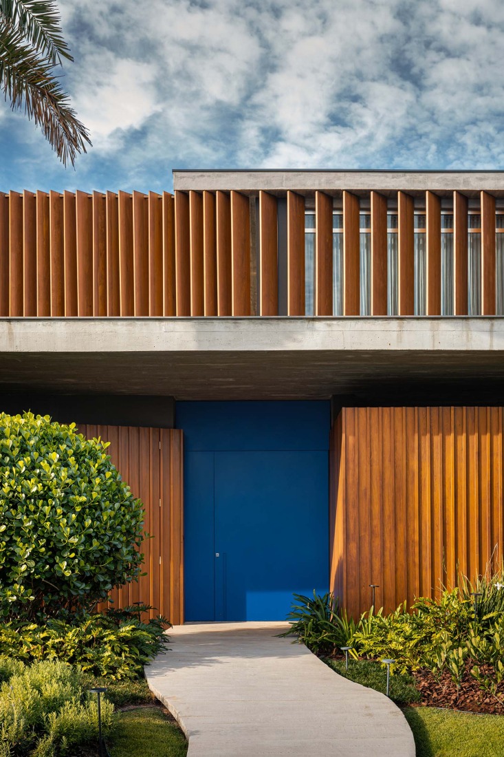 Maré House by Stemmer Rodrigues Arquitectura. Photograph by Gabriel Konrath.