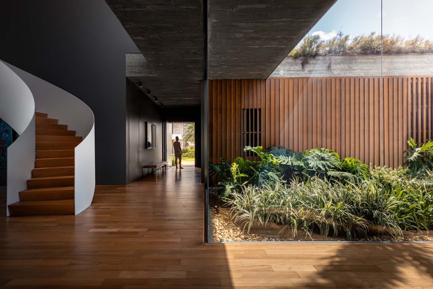 Maré House by Stemmer Rodrigues Arquitectura. Photograph by Gabriel Konrath.