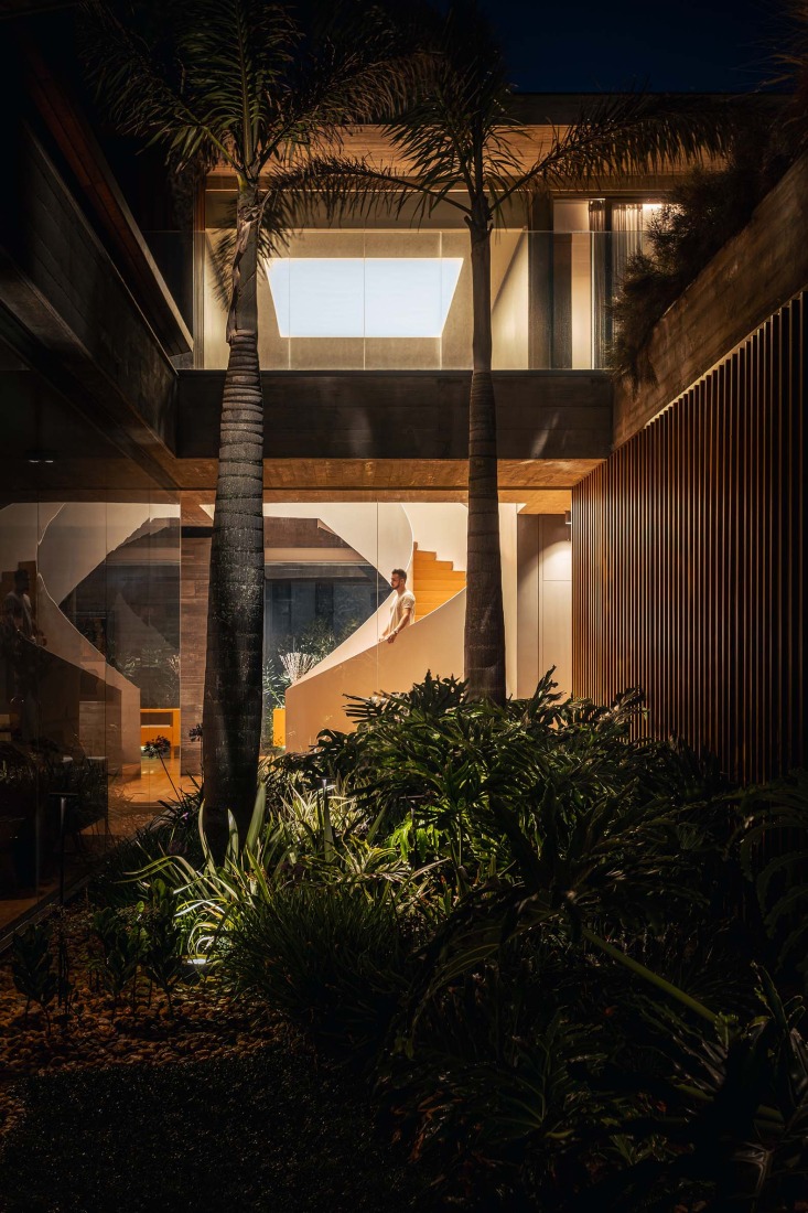 Maré House by Stemmer Rodrigues Arquitectura. Photograph by Gabriel Konrath.