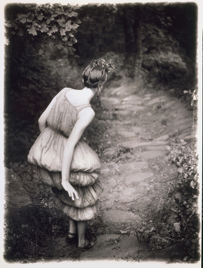 «La otra mirada. Archivo Sybilla». Fotografía por Javier Vallhonrat, cortesía de Galería Plaza del Gato.