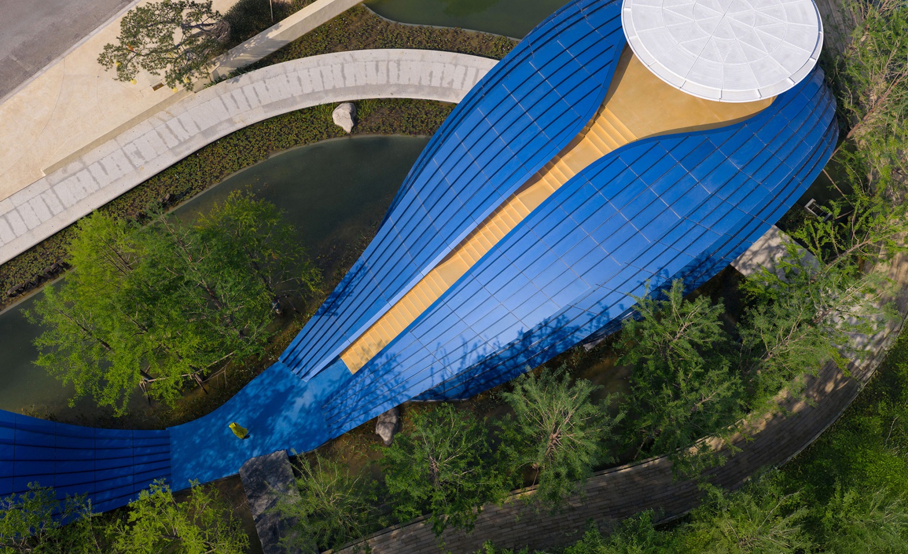Whale Gate by Wutopia Lab. Photograph by LIU Guowei. 