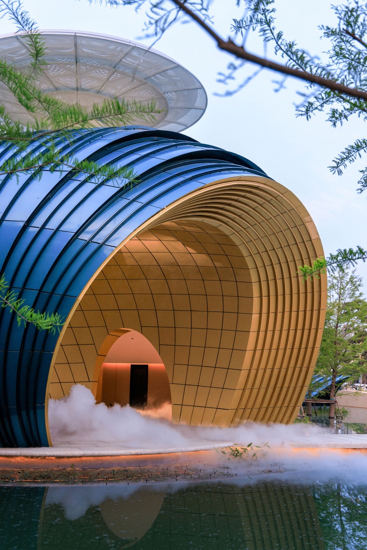 Whale Gate by Wutopia Lab. Photograph by LIU Guowei. 