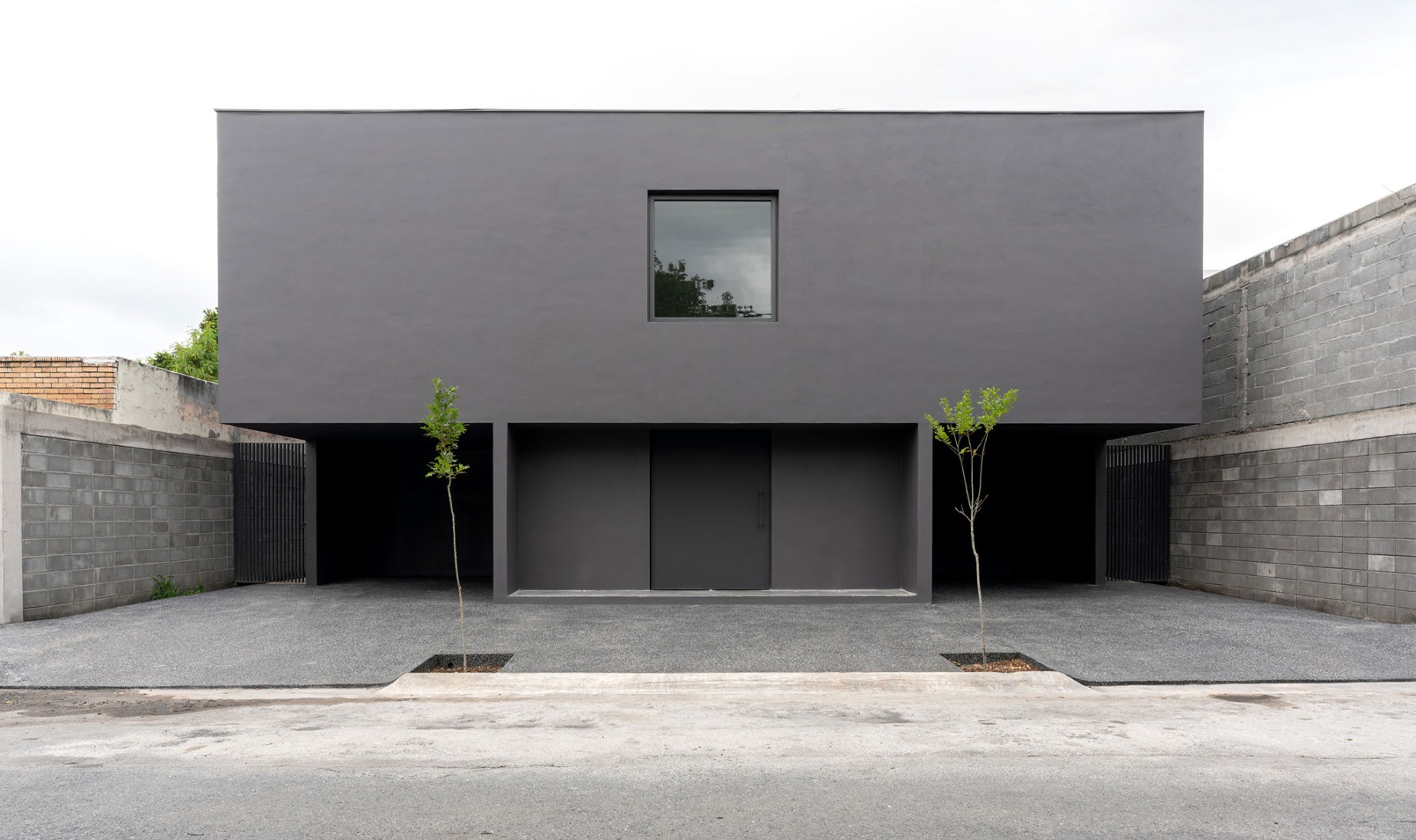 13x13 House by ARKRAFT. Photograph by Héctor Pineda. 