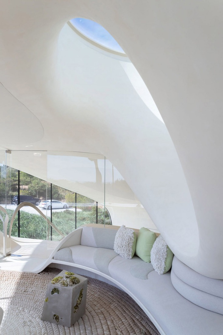 Blue Dream House by Diller Scofidio + Renfro. Photograph by Iwan Baan.